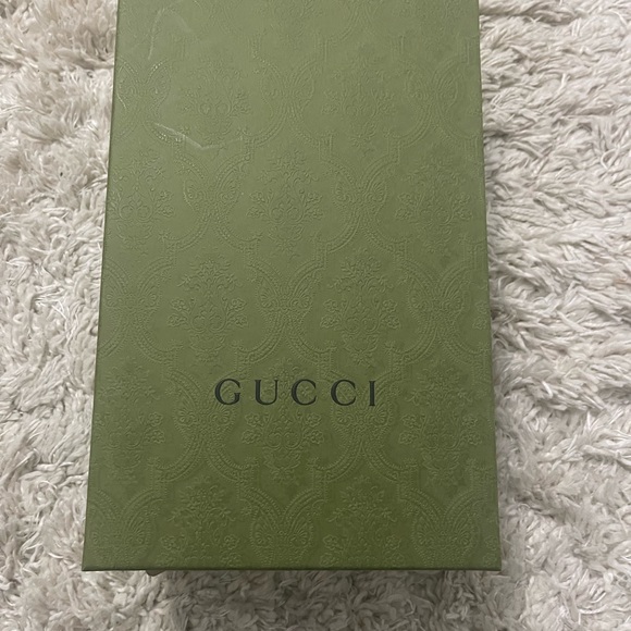 GUCCI WOMEN'S RUBBER SLIDE SANDAL - Picture 2 of 7